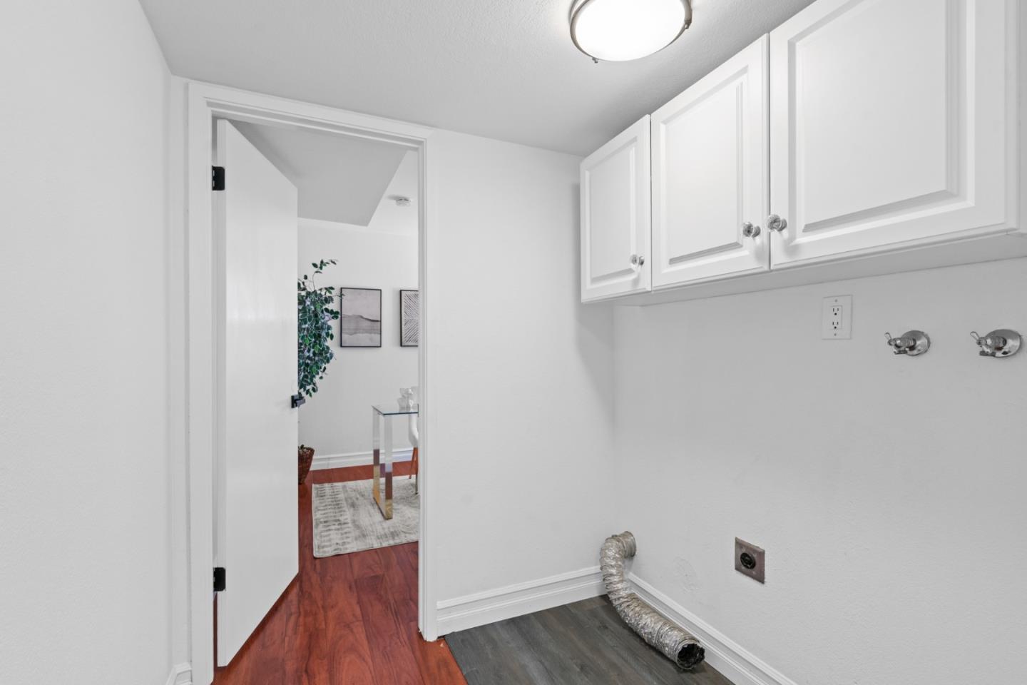 Detail Gallery Image 41 of 47 For 2124 Canoas Garden Ave #2,  San Jose,  CA 95125 - 2 Beds | 1/1 Baths