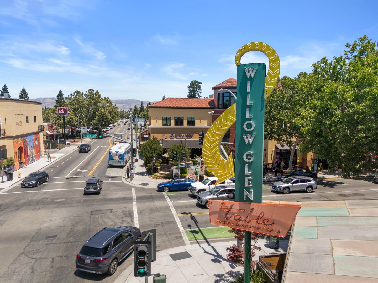 Detail Gallery Image 44 of 47 For 2124 Canoas Garden Ave #2,  San Jose,  CA 95125 - 2 Beds | 1/1 Baths