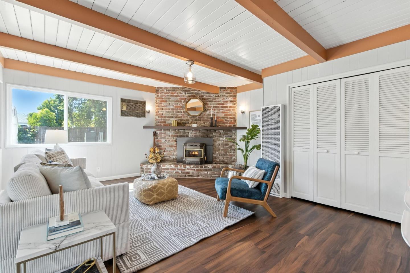 Detail Gallery Image 14 of 49 For 3612 Los Flores Ave, Concord,  CA 94519 - 3 Beds | 1 Baths