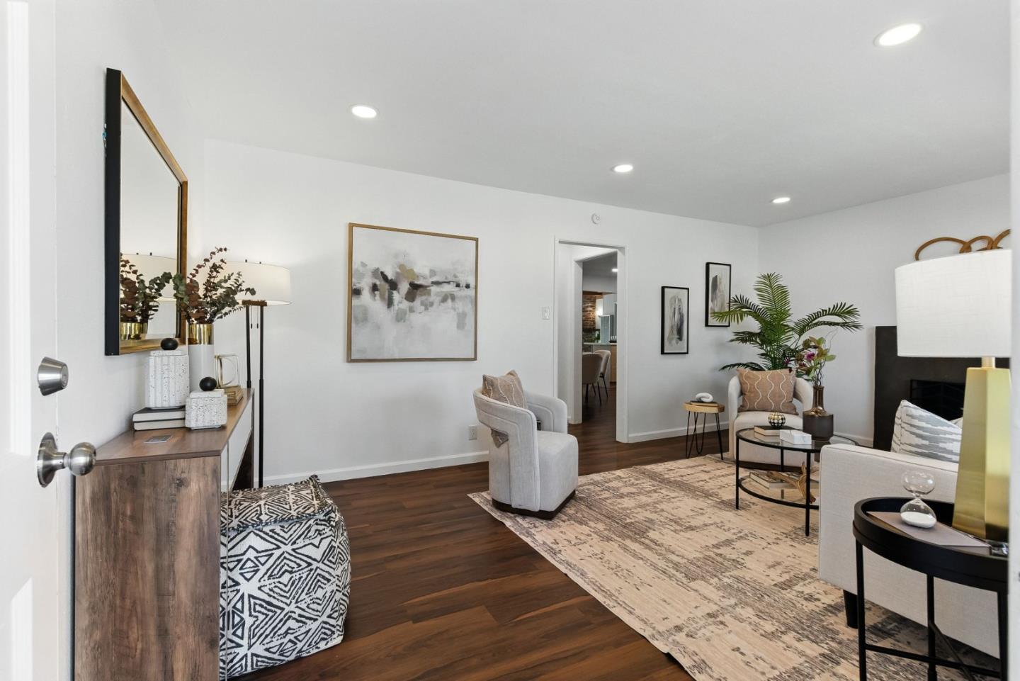 Detail Gallery Image 2 of 49 For 3612 Los Flores Ave, Concord,  CA 94519 - 3 Beds | 1 Baths