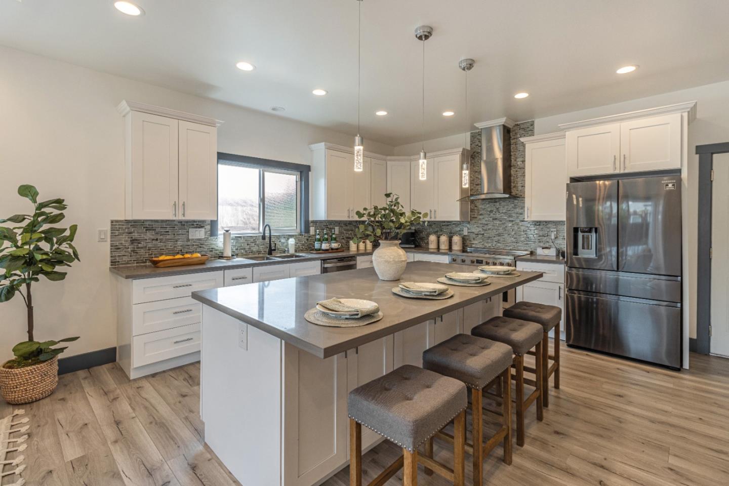Detail Gallery Image 12 of 39 For 2507 Forest Ave, San Jose,  CA 95117 - 4 Beds | 3 Baths