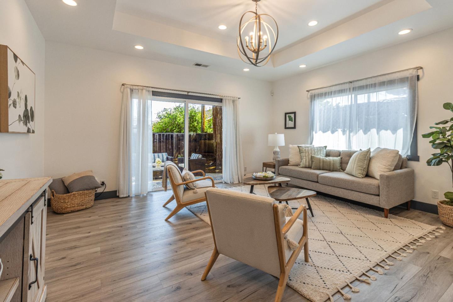 Detail Gallery Image 17 of 39 For 2507 Forest Ave, San Jose,  CA 95117 - 4 Beds | 3 Baths