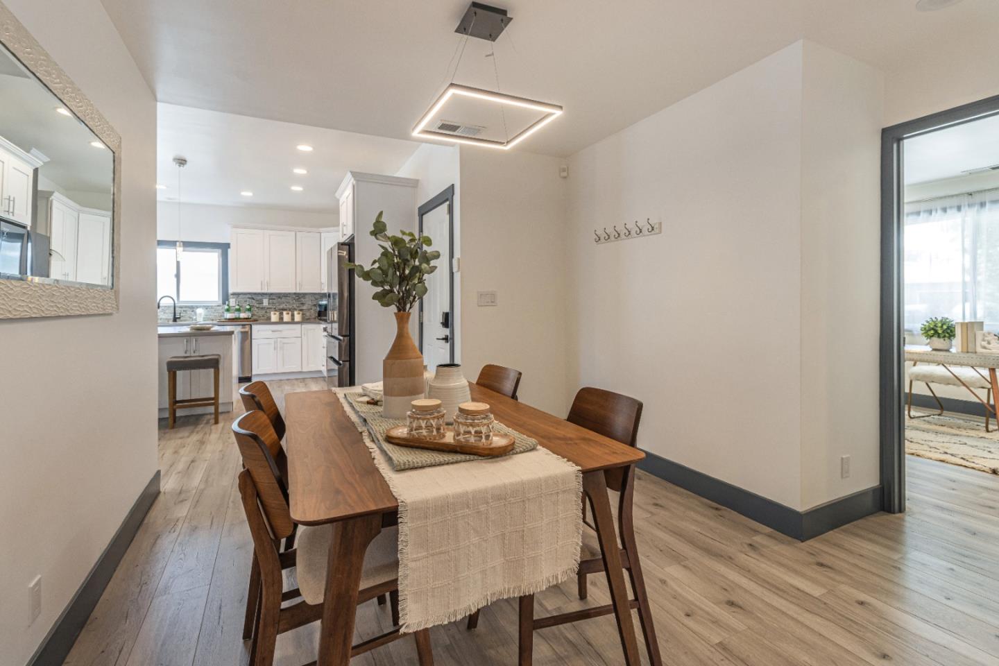 Detail Gallery Image 9 of 39 For 2507 Forest Ave, San Jose,  CA 95117 - 4 Beds | 3 Baths