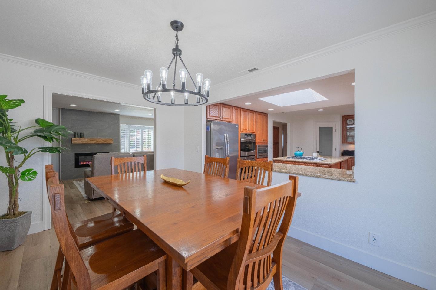 Detail Gallery Image 11 of 48 For 22800 Bravo Pl, Salinas,  CA 93908 - 3 Beds | 2 Baths
