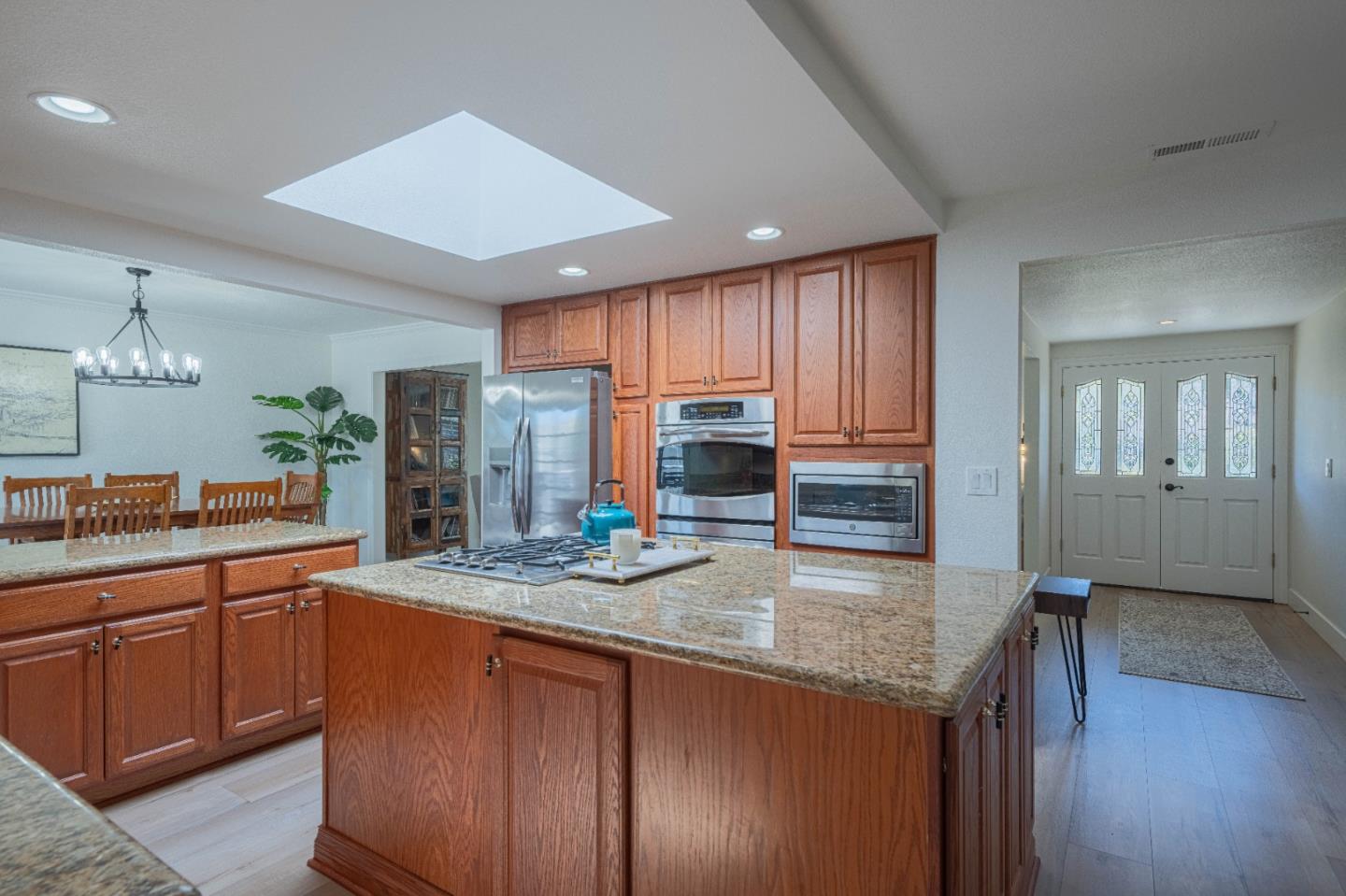 Detail Gallery Image 14 of 48 For 22800 Bravo Pl, Salinas,  CA 93908 - 3 Beds | 2 Baths