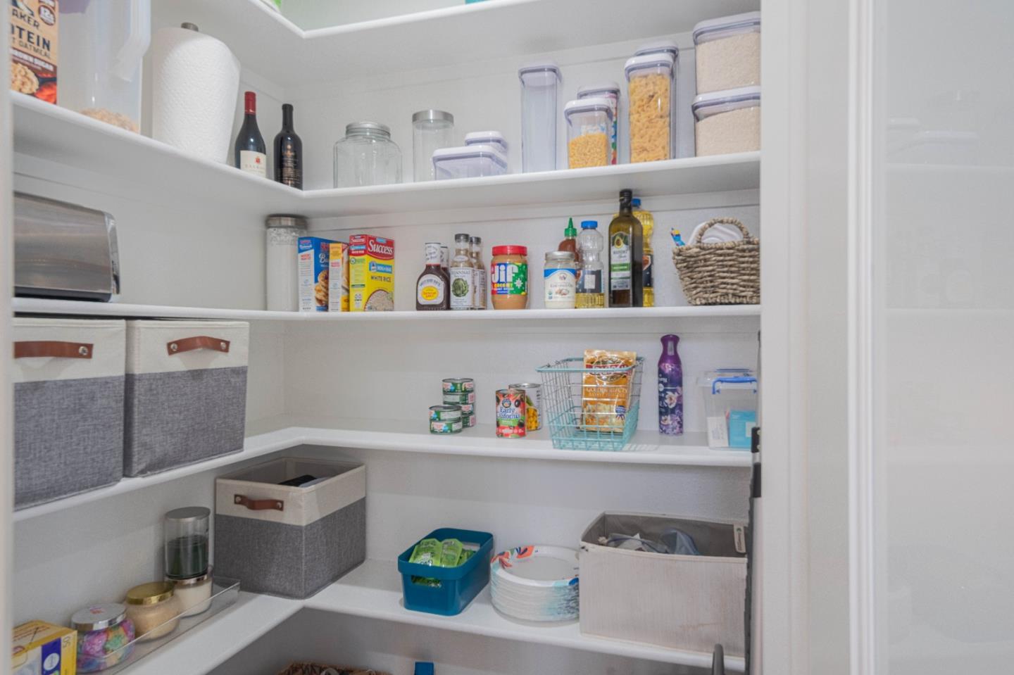 Detail Gallery Image 18 of 48 For 22800 Bravo Pl, Salinas,  CA 93908 - 3 Beds | 2 Baths