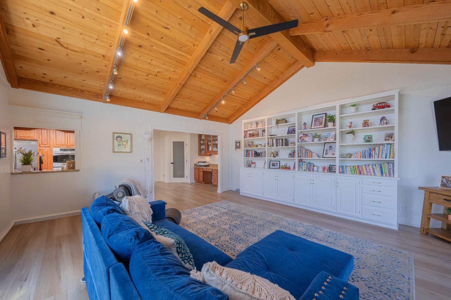 Detail Gallery Image 22 of 48 For 22800 Bravo Pl, Salinas,  CA 93908 - 3 Beds | 2 Baths