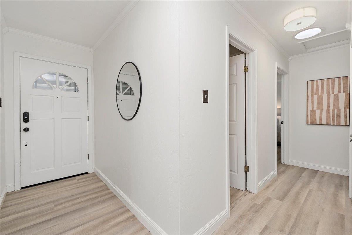 Detail Gallery Image 12 of 29 For 1449 Gerlach Dr, San Jose,  CA 95118 - 3 Beds | 2/1 Baths