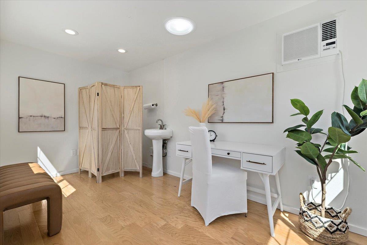Detail Gallery Image 26 of 29 For 1449 Gerlach Dr, San Jose,  CA 95118 - 3 Beds | 2/1 Baths