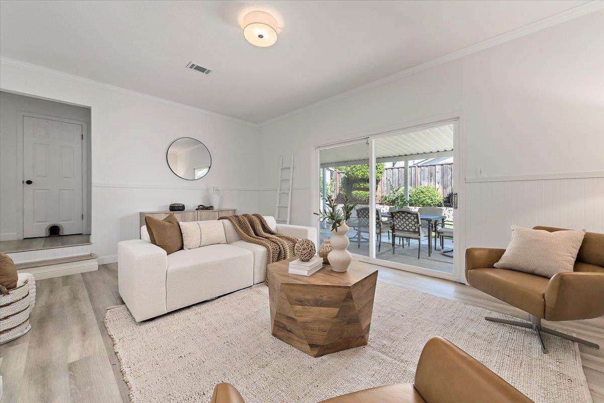 Detail Gallery Image 5 of 29 For 1449 Gerlach Dr, San Jose,  CA 95118 - 3 Beds | 2/1 Baths