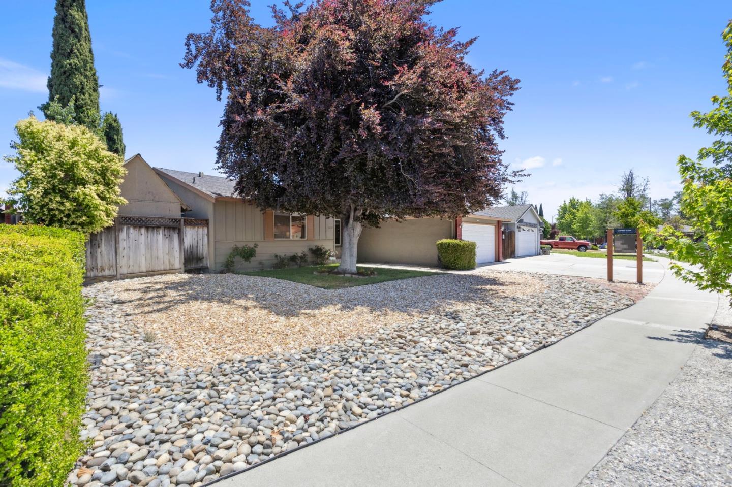 Detail Gallery Image 37 of 46 For 5268 Pebbletree Way, San Jose,  CA 95111 - 3 Beds | 2 Baths
