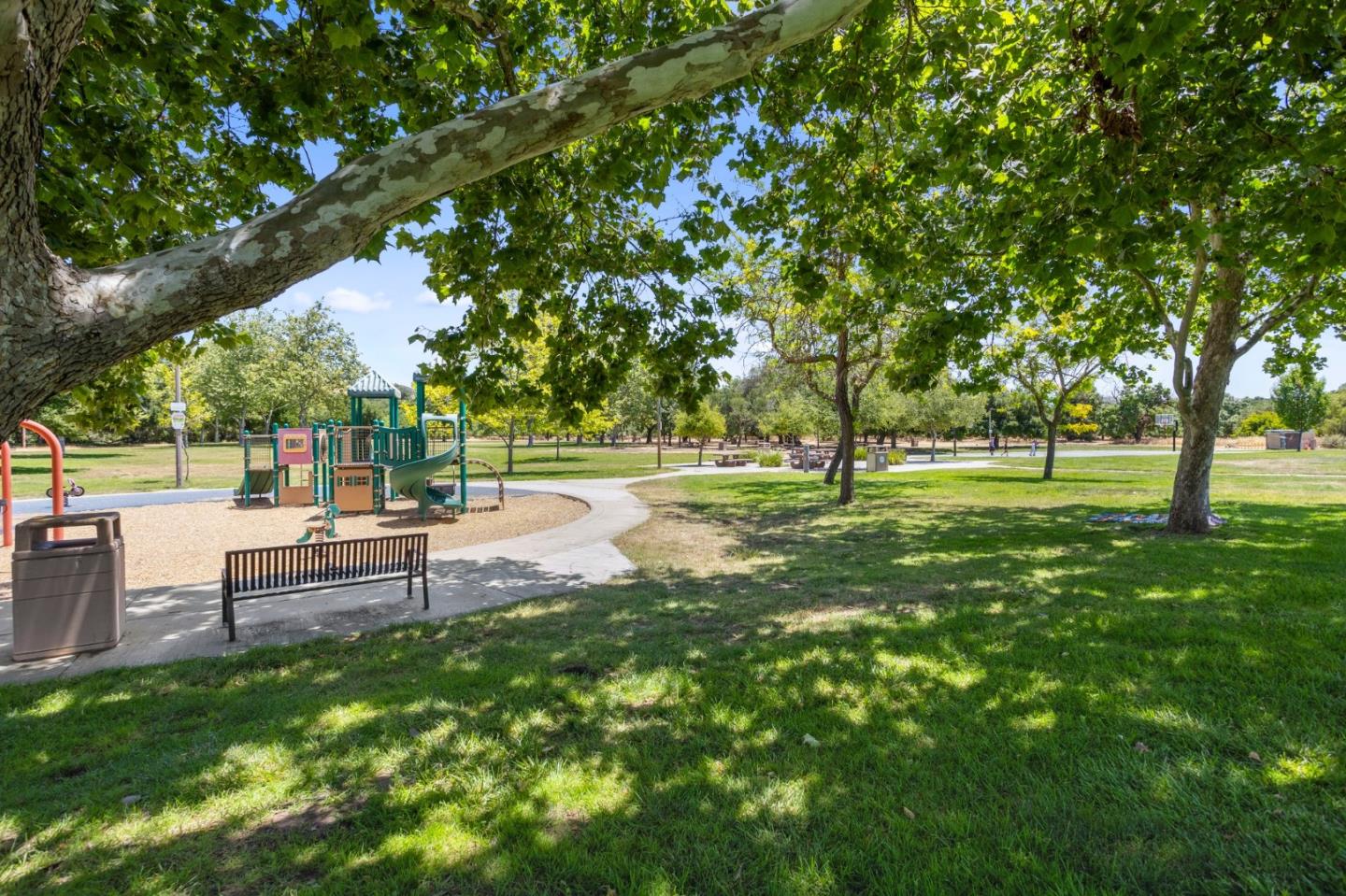 Detail Gallery Image 39 of 46 For 5268 Pebbletree Way, San Jose,  CA 95111 - 3 Beds | 2 Baths