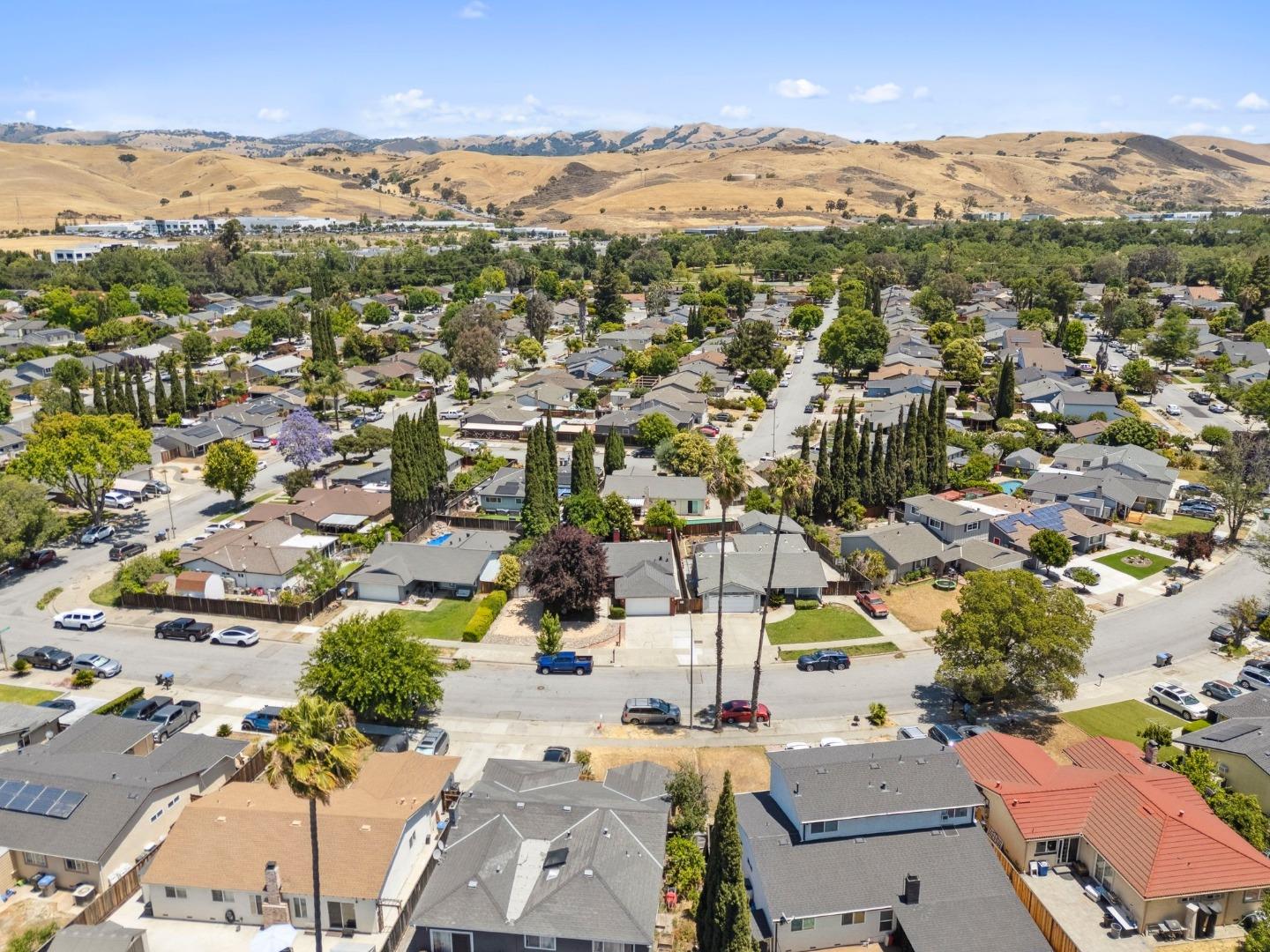 Detail Gallery Image 42 of 46 For 5268 Pebbletree Way, San Jose,  CA 95111 - 3 Beds | 2 Baths