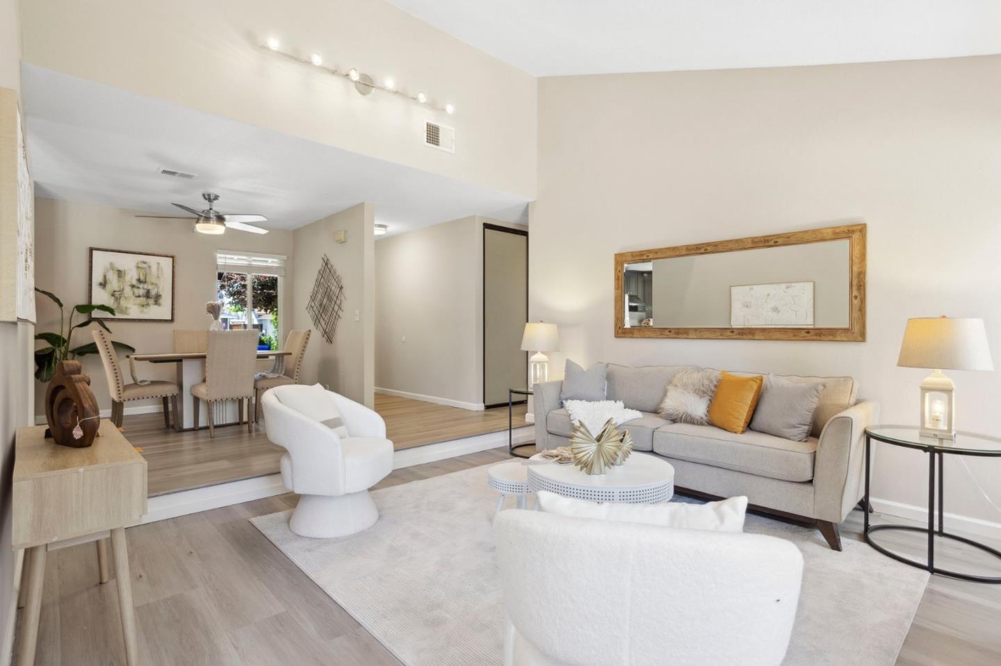 Detail Gallery Image 8 of 46 For 5268 Pebbletree Way, San Jose,  CA 95111 - 3 Beds | 2 Baths