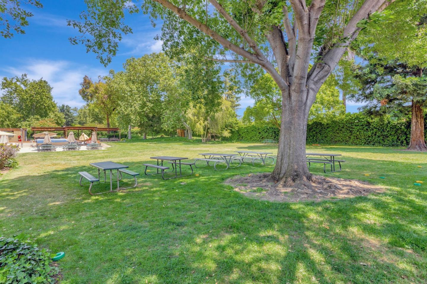 Detail Gallery Image 34 of 34 For 7179 via Maria, San Jose,  CA 95139 - 4 Beds | 3 Baths