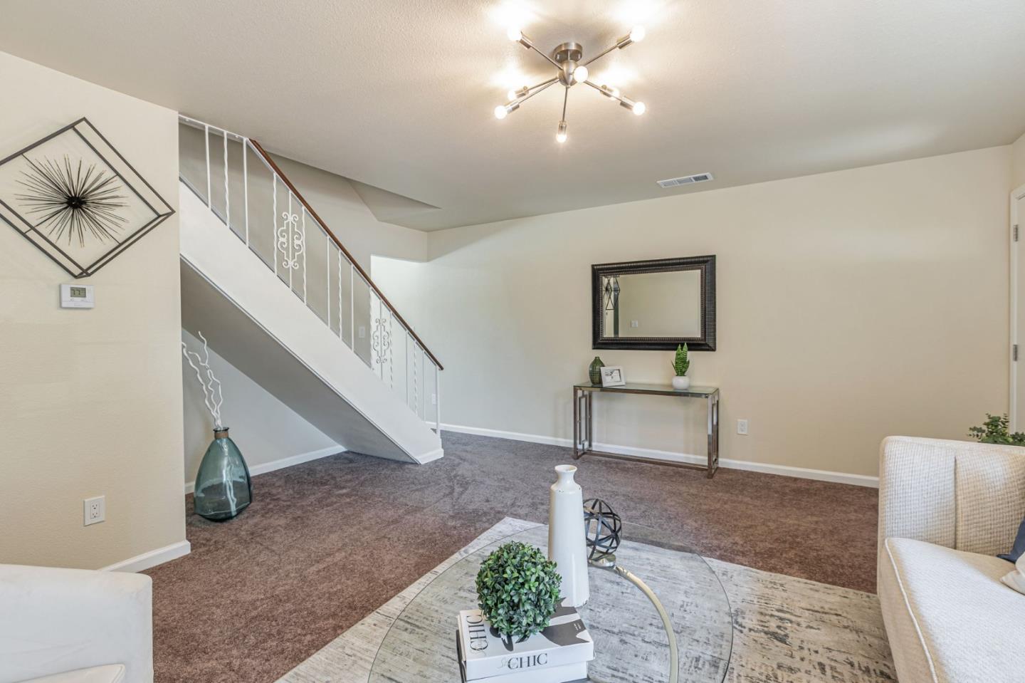 Detail Gallery Image 10 of 39 For 302 Henderson Dr, San Jose,  CA 95123 - 6 Beds | 2 Baths
