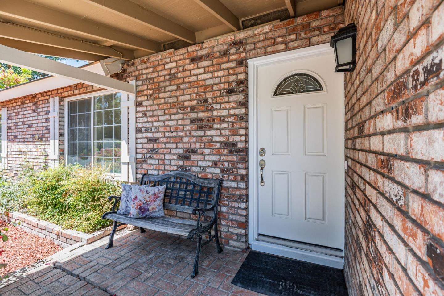 Detail Gallery Image 6 of 39 For 302 Henderson Dr, San Jose,  CA 95123 - 6 Beds | 2 Baths