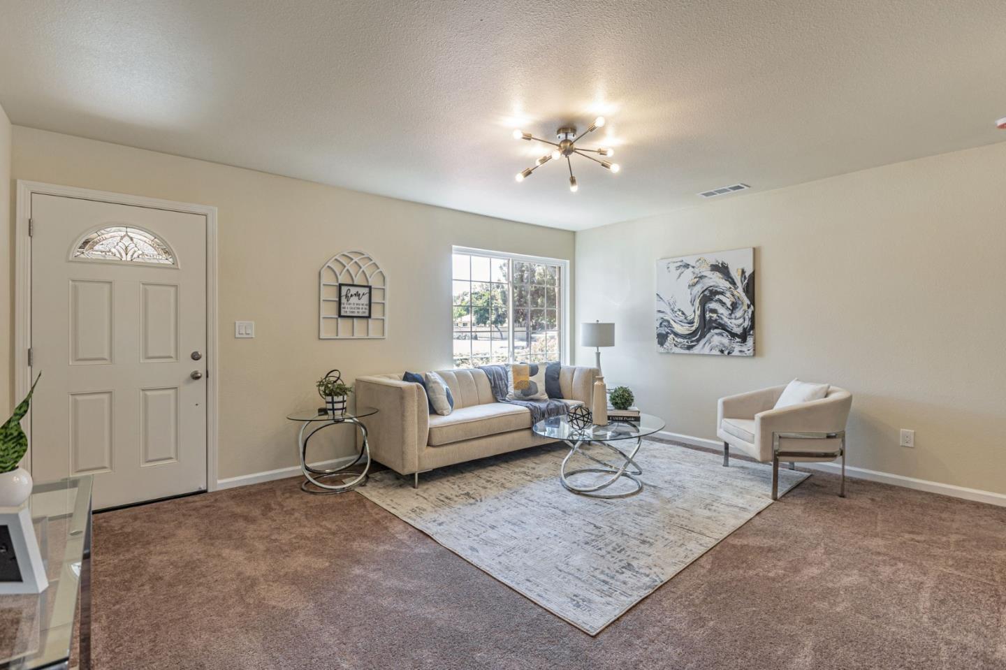 Detail Gallery Image 7 of 39 For 302 Henderson Dr, San Jose,  CA 95123 - 6 Beds | 2 Baths