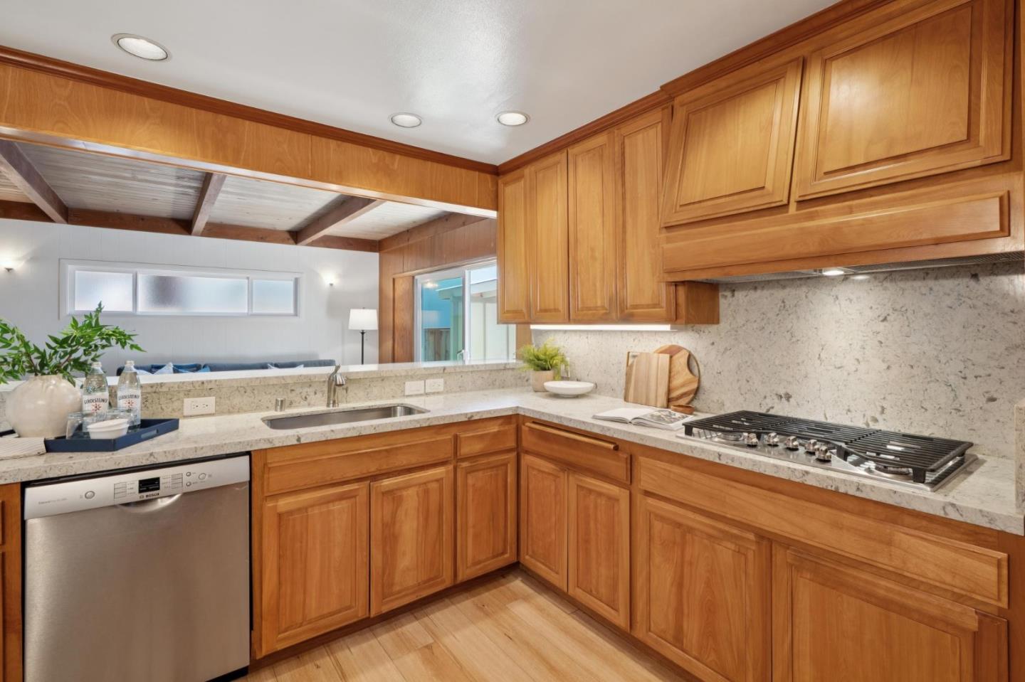 Detail Gallery Image 16 of 56 For 1730 Santa Lucia Ave, San Bruno,  CA 94066 - 3 Beds | 2 Baths