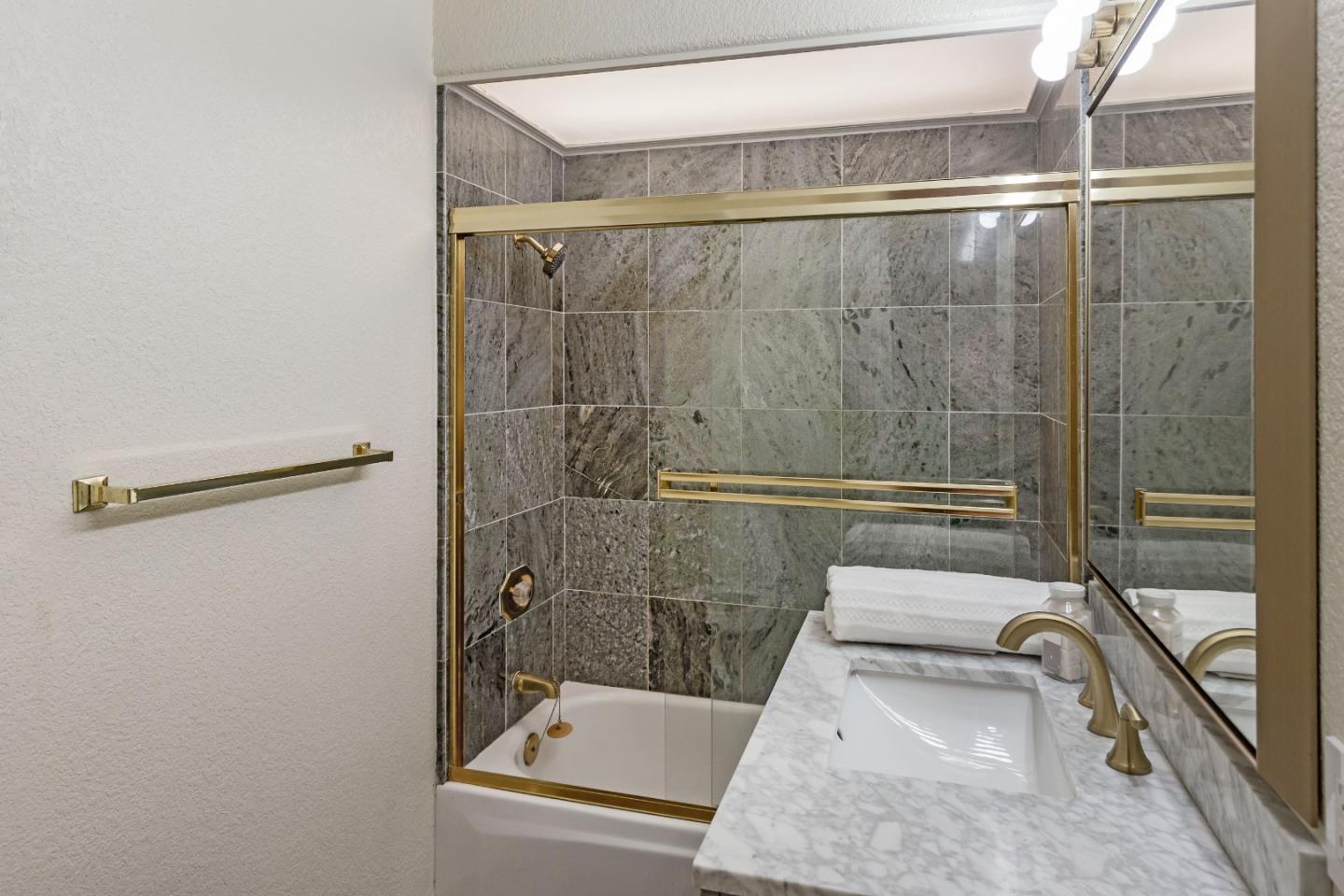 Detail Gallery Image 24 of 35 For 478 W Sunnyoaks Ave, Campbell,  CA 95008 - 3 Beds | 2/1 Baths