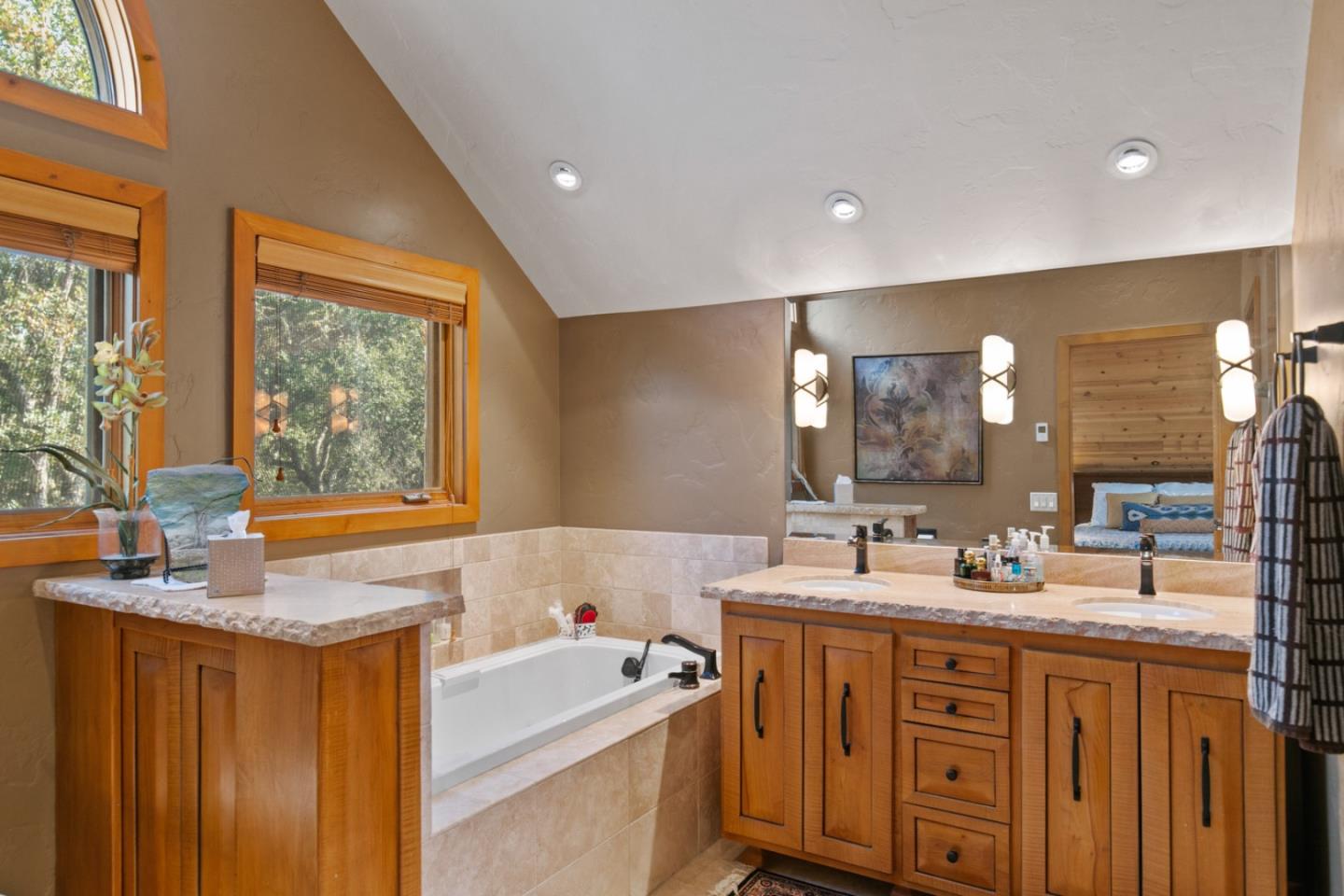 Detail Gallery Image 24 of 68 For 21900 Parrott Ranch Rd, Carmel Valley,  CA 93924 - 5 Beds | 4 Baths