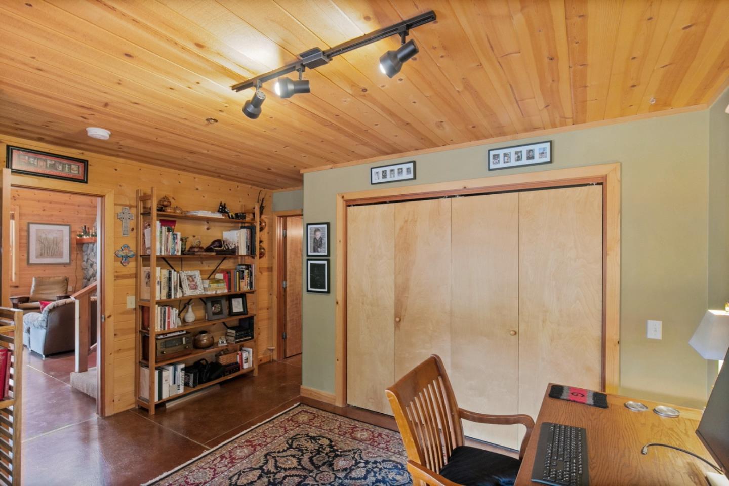 Detail Gallery Image 26 of 68 For 21900 Parrott Ranch Rd, Carmel Valley,  CA 93924 - 5 Beds | 4 Baths