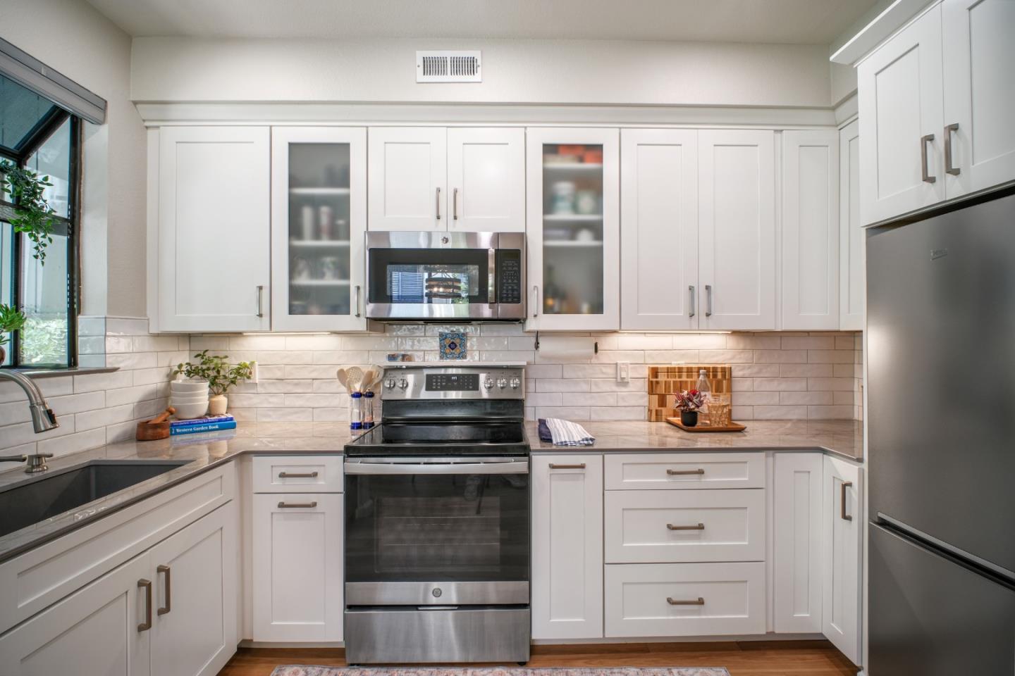 Detail Gallery Image 3 of 24 For 111 Bean Creek Rd #154,  Scotts Valley,  CA 95066 - 2 Beds | 2/1 Baths