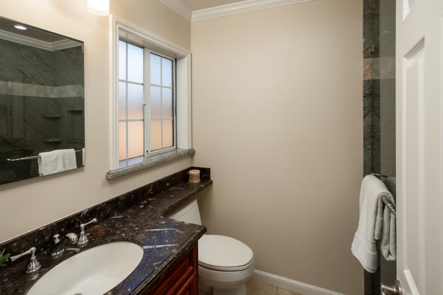 Detail Gallery Image 14 of 25 For 1949 Brittan Ave, San Carlos,  CA 94070 - 3 Beds | 2 Baths