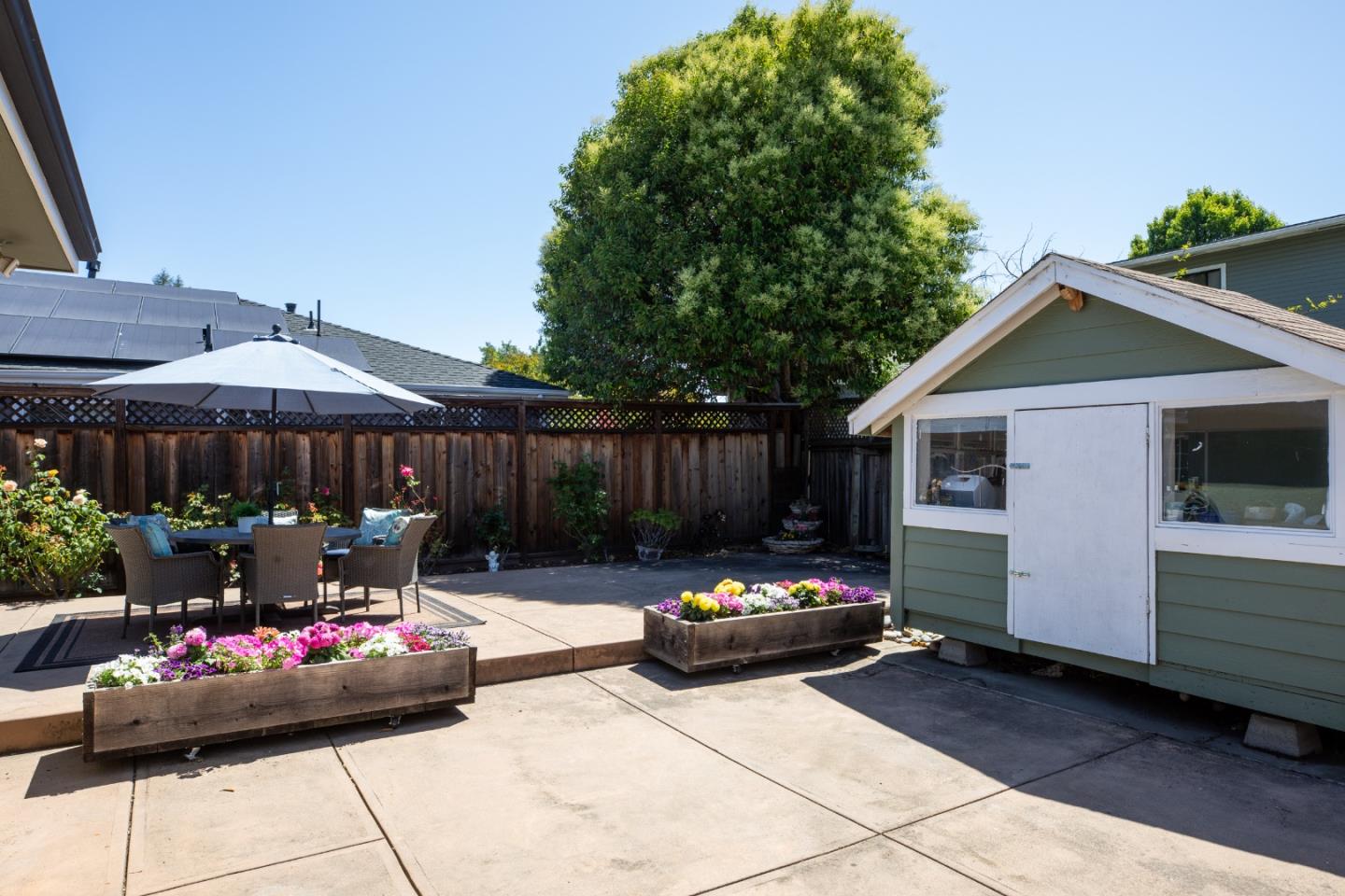 Detail Gallery Image 20 of 25 For 1949 Brittan Ave, San Carlos,  CA 94070 - 3 Beds | 2 Baths