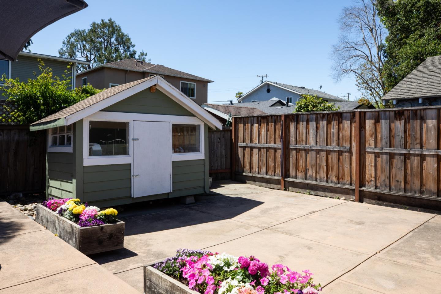 Detail Gallery Image 23 of 25 For 1949 Brittan Ave, San Carlos,  CA 94070 - 3 Beds | 2 Baths