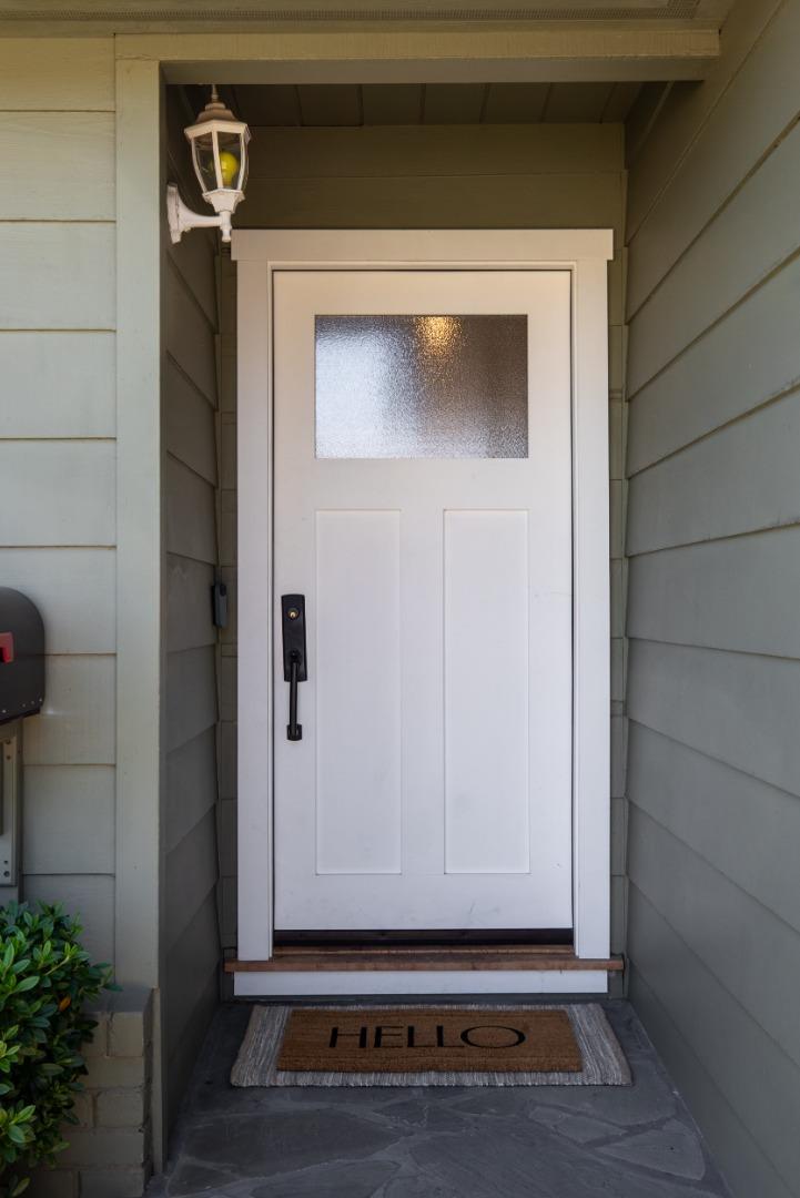 Detail Gallery Image 3 of 25 For 1949 Brittan Ave, San Carlos,  CA 94070 - 3 Beds | 2 Baths