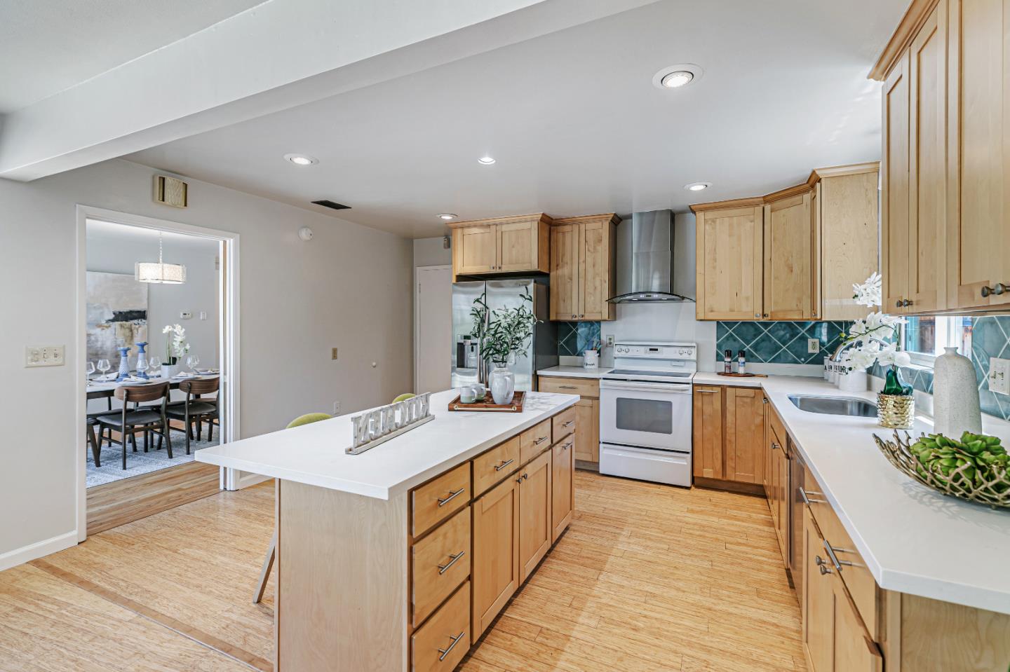 Detail Gallery Image 10 of 46 For 2169 Bohannon Dr, Santa Clara,  CA 95050 - 4 Beds | 2 Baths