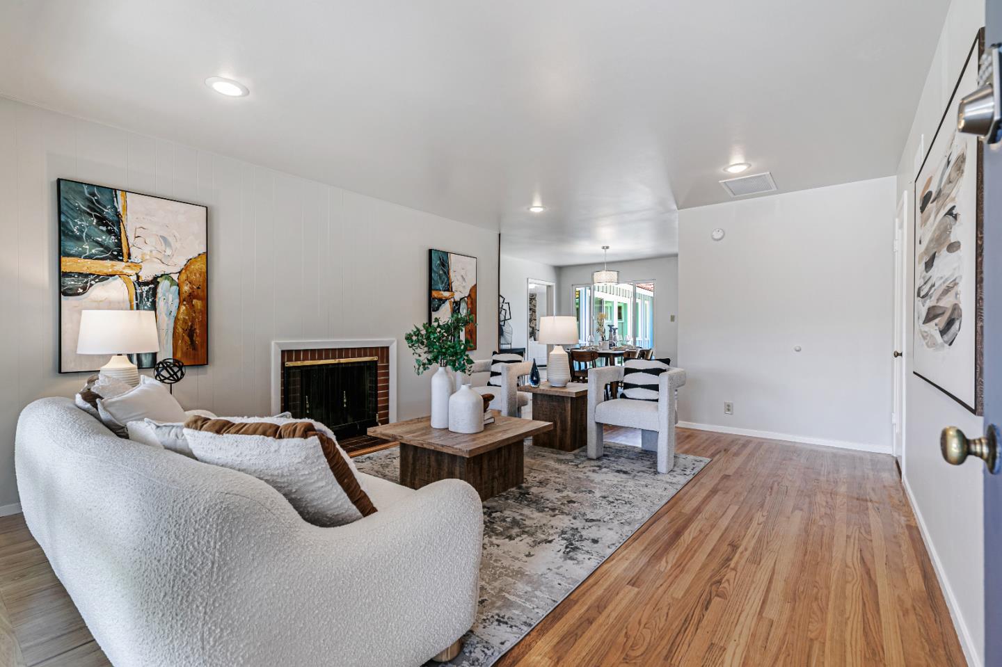 Detail Gallery Image 4 of 46 For 2169 Bohannon Dr, Santa Clara,  CA 95050 - 4 Beds | 2 Baths