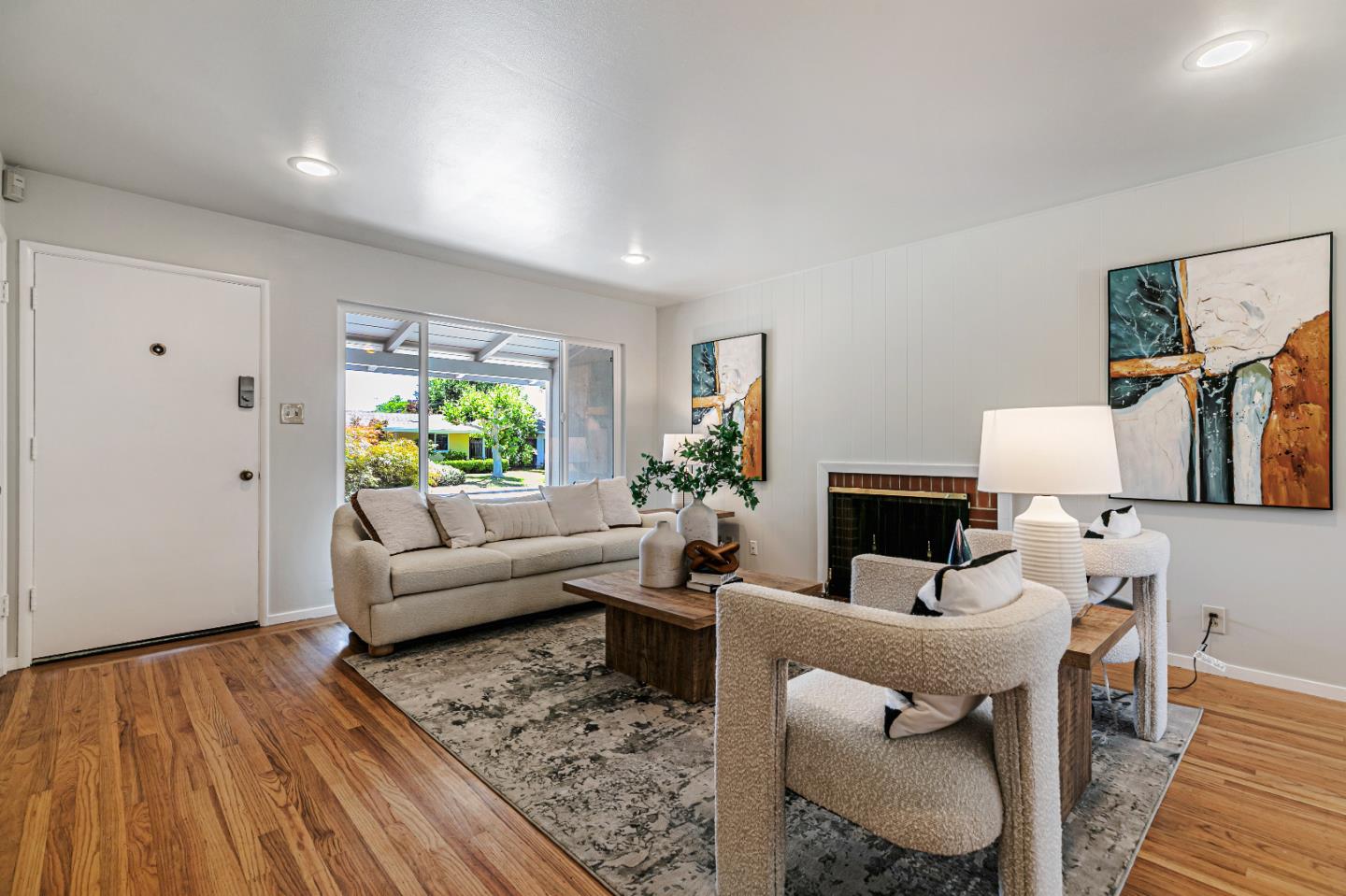 Detail Gallery Image 5 of 46 For 2169 Bohannon Dr, Santa Clara,  CA 95050 - 4 Beds | 2 Baths