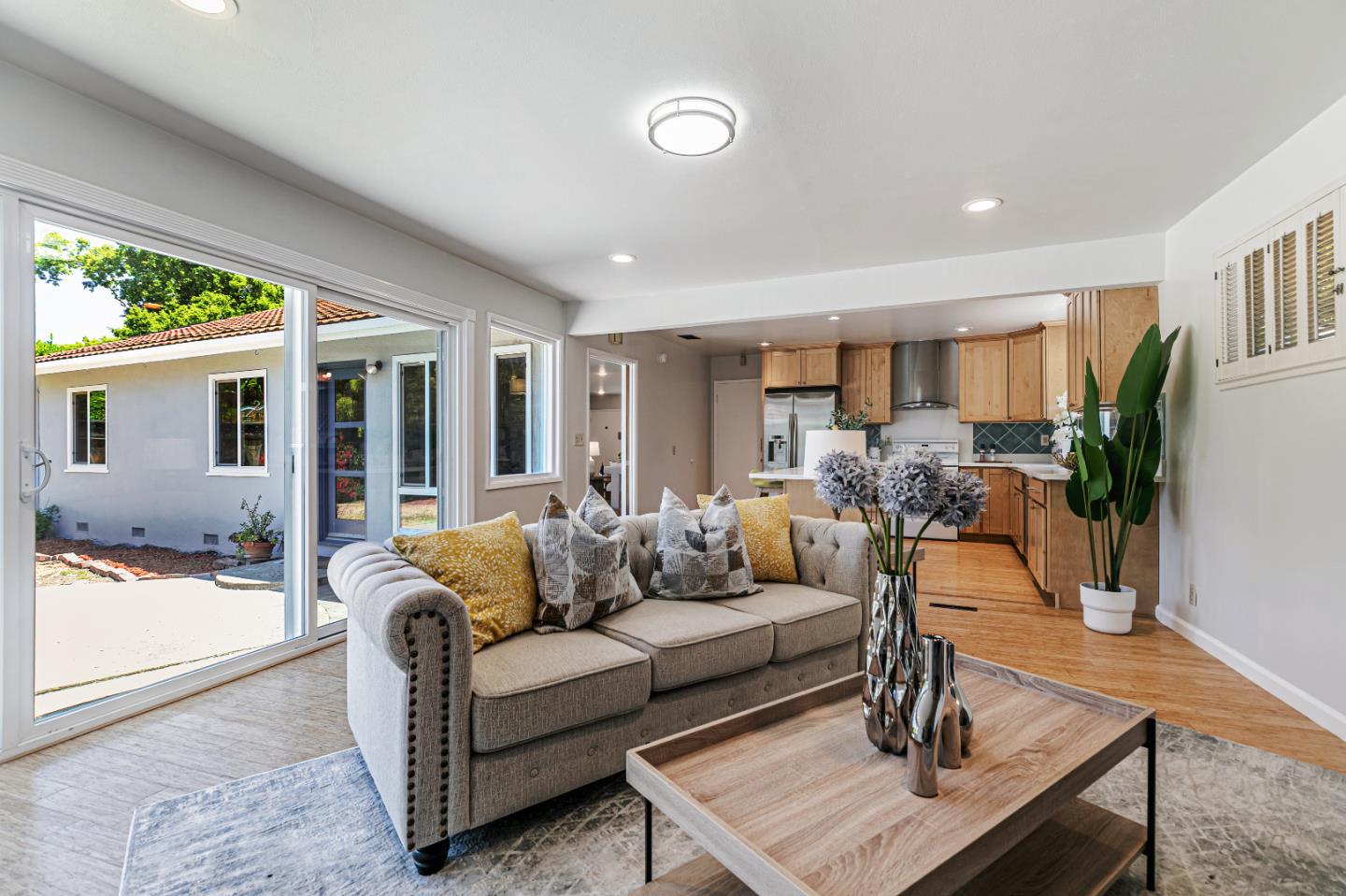 Detail Gallery Image 9 of 46 For 2169 Bohannon Dr, Santa Clara,  CA 95050 - 4 Beds | 2 Baths