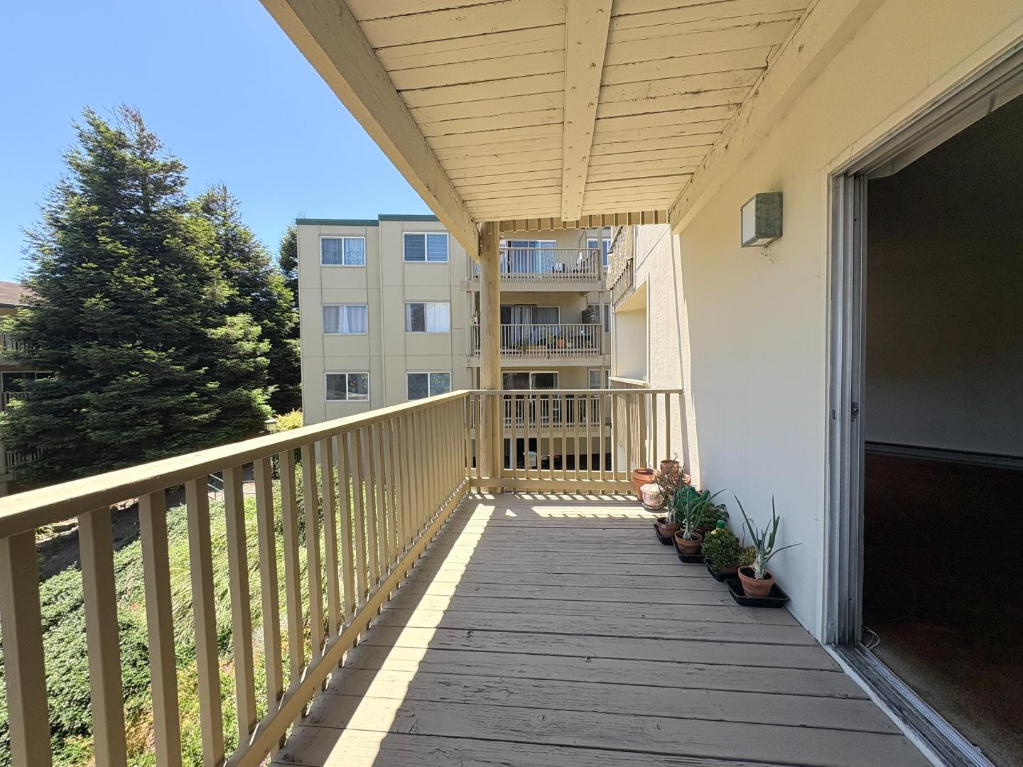 Detail Gallery Image 13 of 22 For 370 Imperial Way #217,  Daly City,  CA 94015 - 2 Beds | 2 Baths