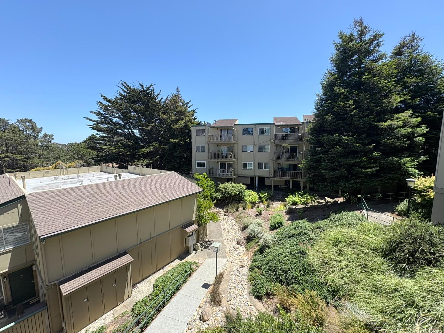 Detail Gallery Image 16 of 22 For 370 Imperial Way #217,  Daly City,  CA 94015 - 2 Beds | 2 Baths