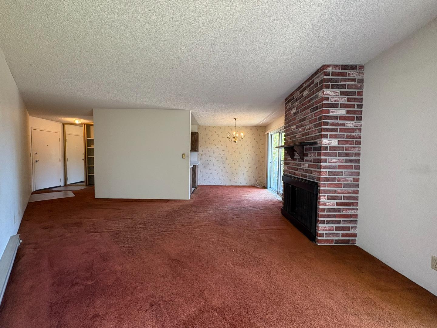 Detail Gallery Image 4 of 22 For 370 Imperial Way #217,  Daly City,  CA 94015 - 2 Beds | 2 Baths