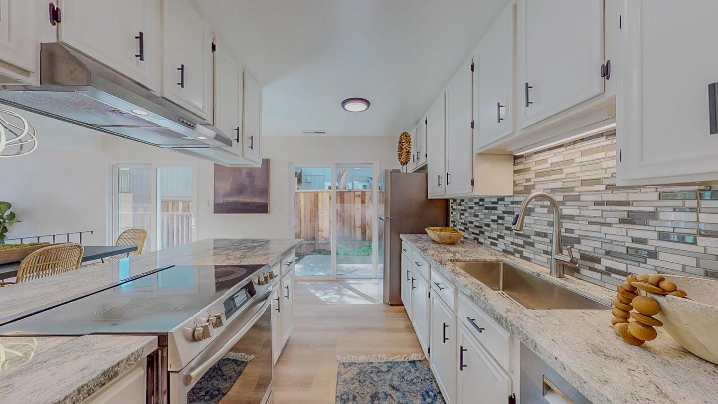 Detail Gallery Image 3 of 47 For 158 Tiburon Ct, Aptos,  CA 95003 - – Beds | – Baths