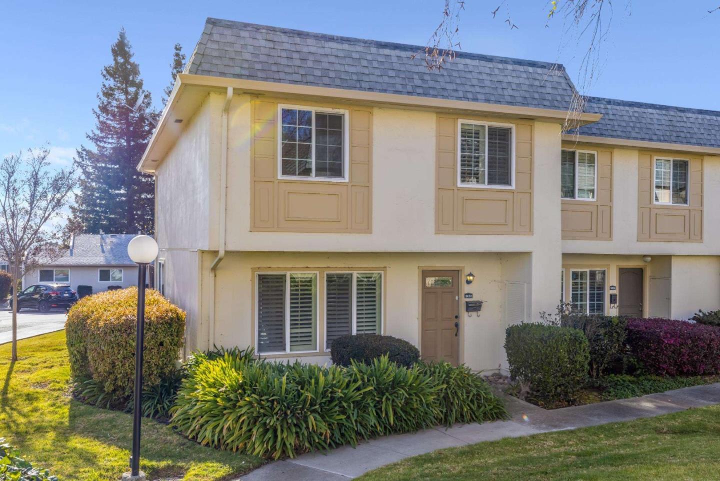 Detail Gallery Image 2 of 34 For 3452 Charing Cross Ln, San Jose,  CA 95132 - 4 Beds | 2/1 Baths