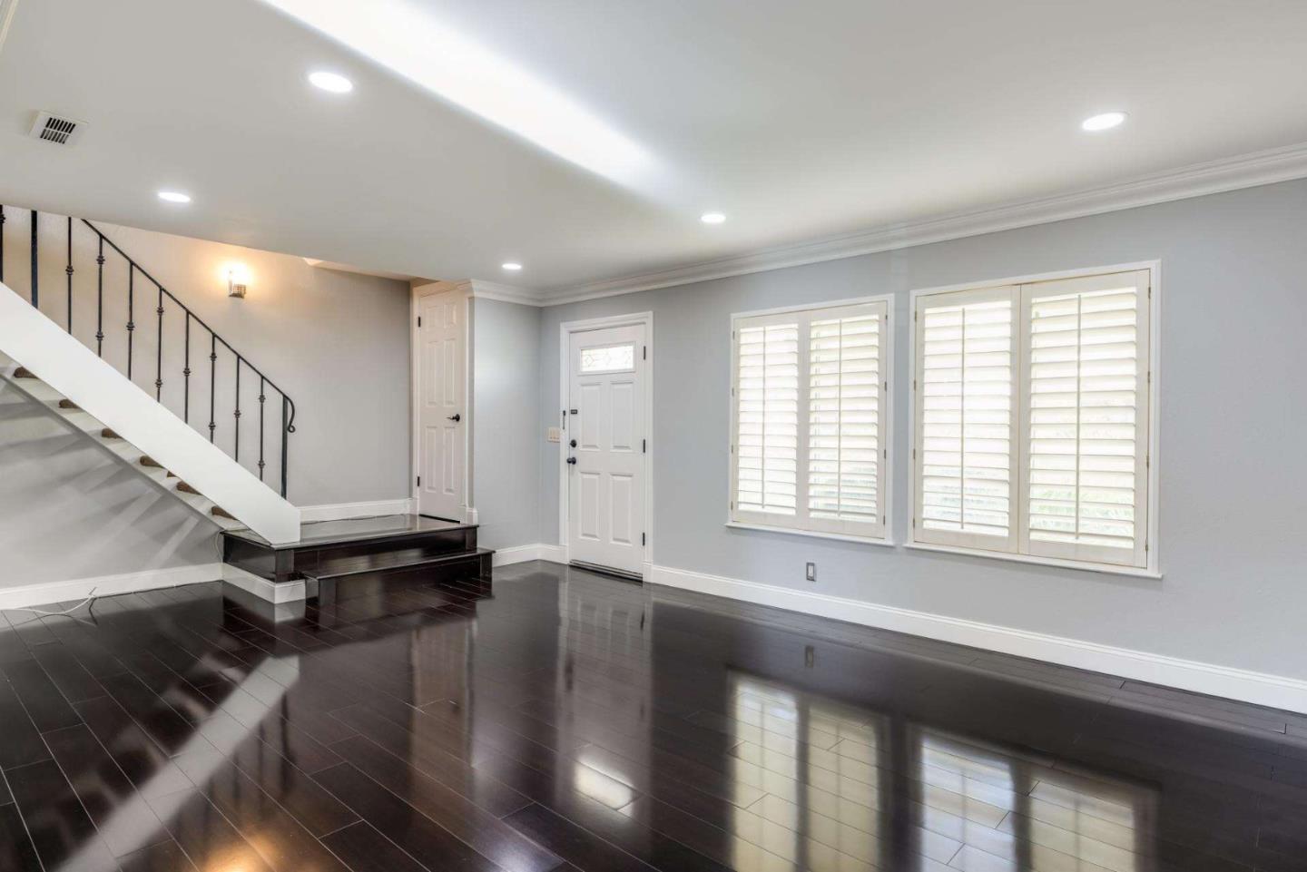 Detail Gallery Image 5 of 34 For 3452 Charing Cross Ln, San Jose,  CA 95132 - 4 Beds | 2/1 Baths
