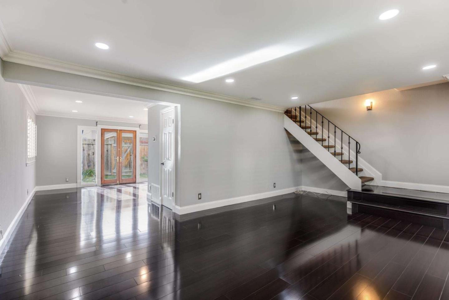 Detail Gallery Image 6 of 34 For 3452 Charing Cross Ln, San Jose,  CA 95132 - 4 Beds | 2/1 Baths