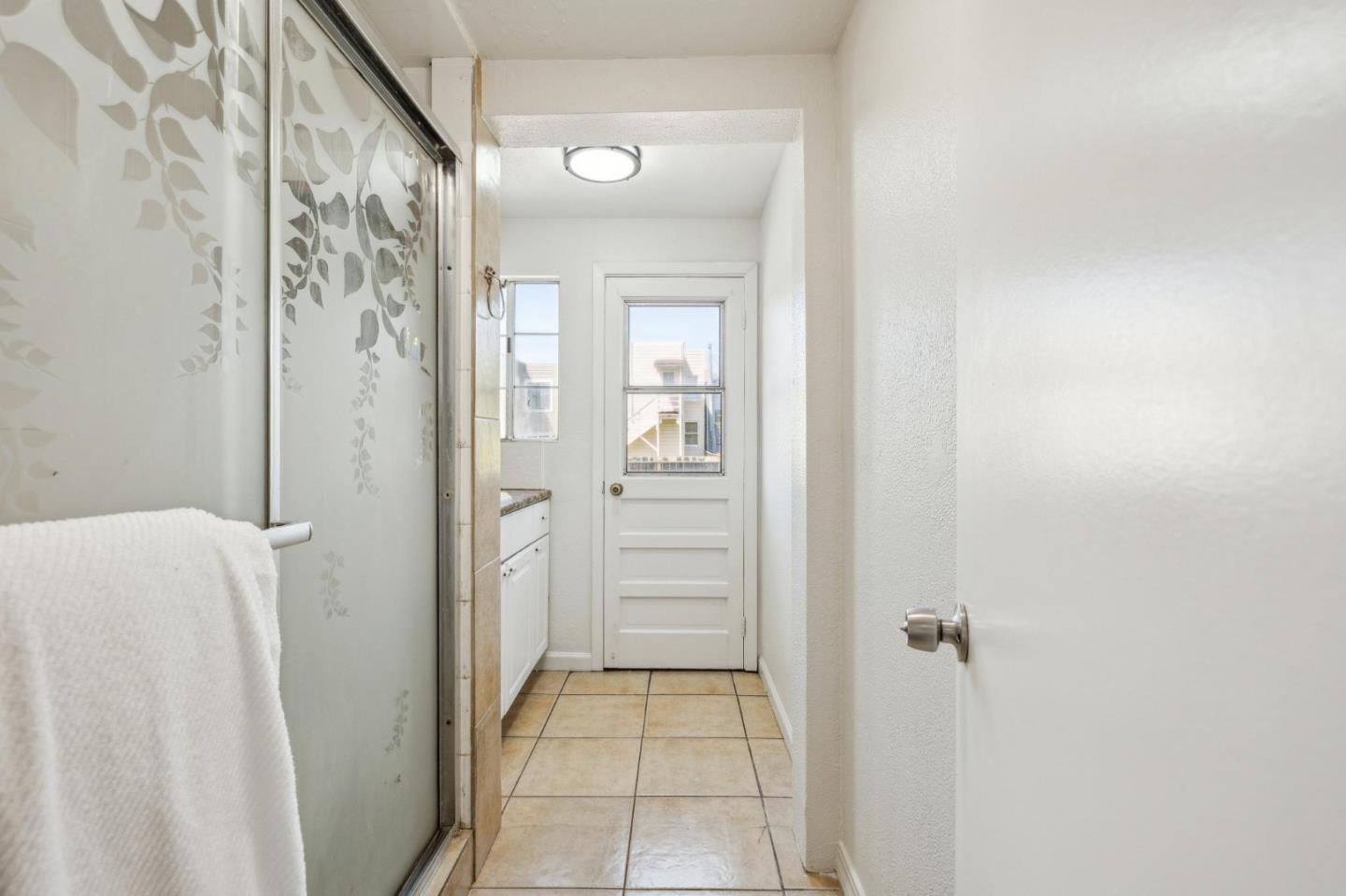 Detail Gallery Image 15 of 33 For 722 Naples St, San Francisco,  CA 94112 - 3 Beds | 2 Baths