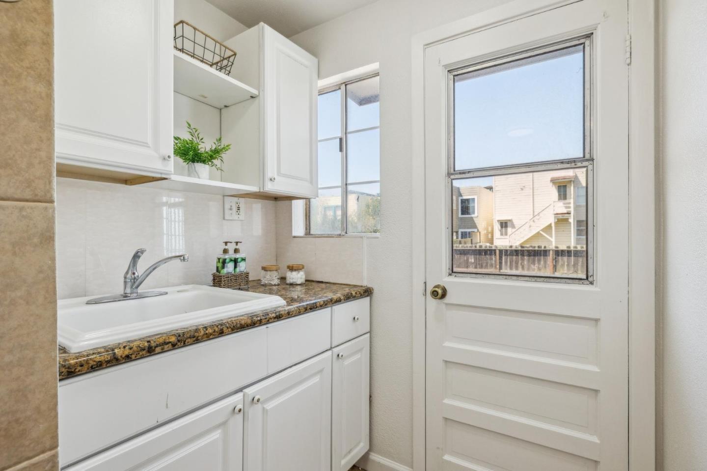 Detail Gallery Image 16 of 33 For 722 Naples St, San Francisco,  CA 94112 - 3 Beds | 2 Baths