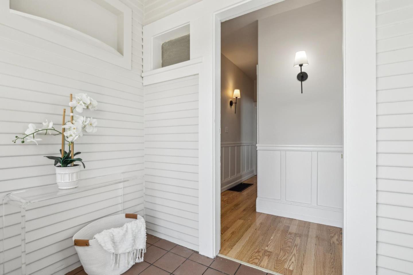 Detail Gallery Image 4 of 33 For 722 Naples St, San Francisco,  CA 94112 - 3 Beds | 2 Baths