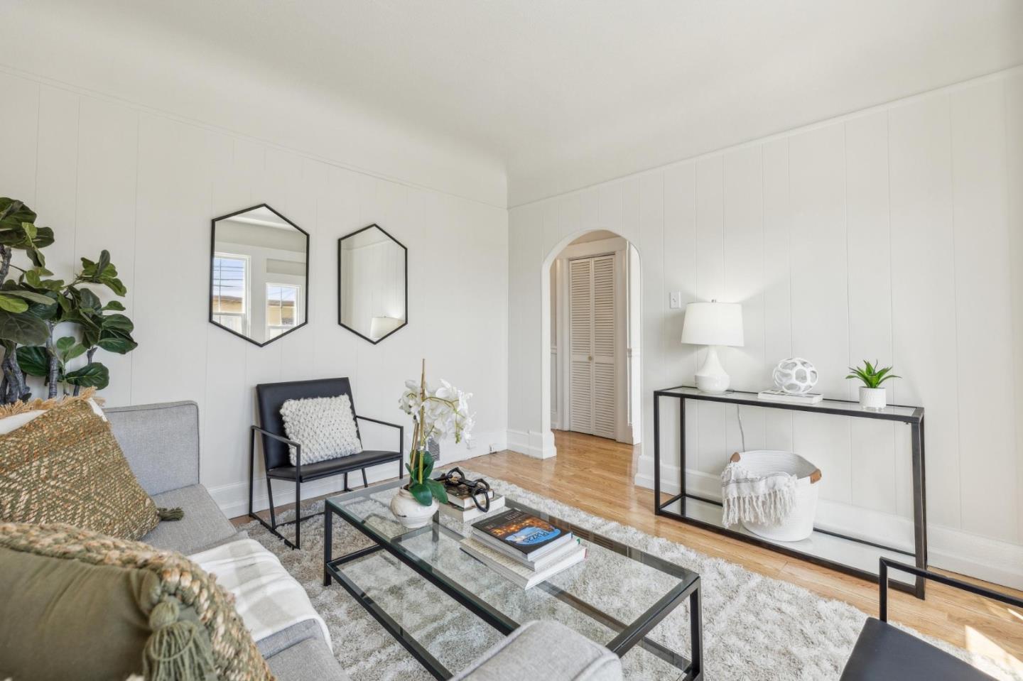 Detail Gallery Image 8 of 33 For 722 Naples St, San Francisco,  CA 94112 - 3 Beds | 2 Baths