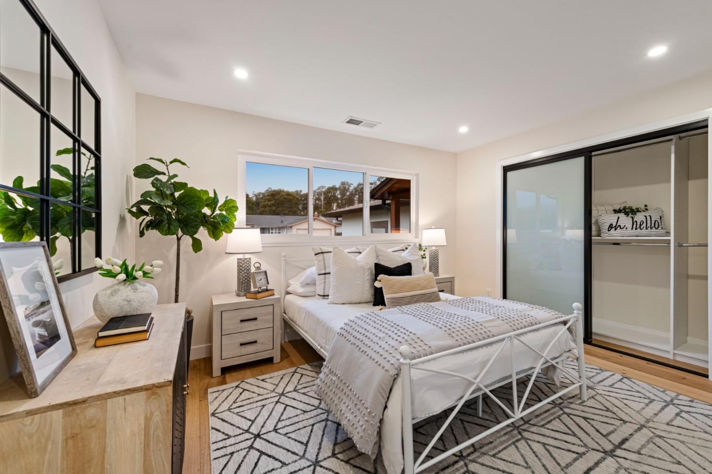 Detail Gallery Image 24 of 41 For 2521 Sherwood Dr, San Bruno,  CA 94066 - 4 Beds | 3 Baths