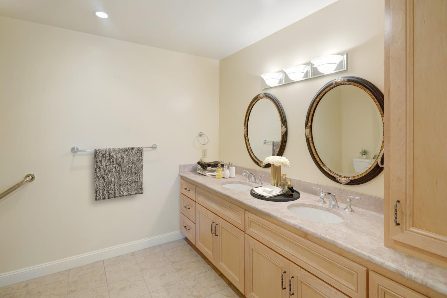 Detail Gallery Image 8 of 20 For 10 Crystal Springs Rd #1507,  San Mateo,  CA 94402 - 2 Beds | 2 Baths