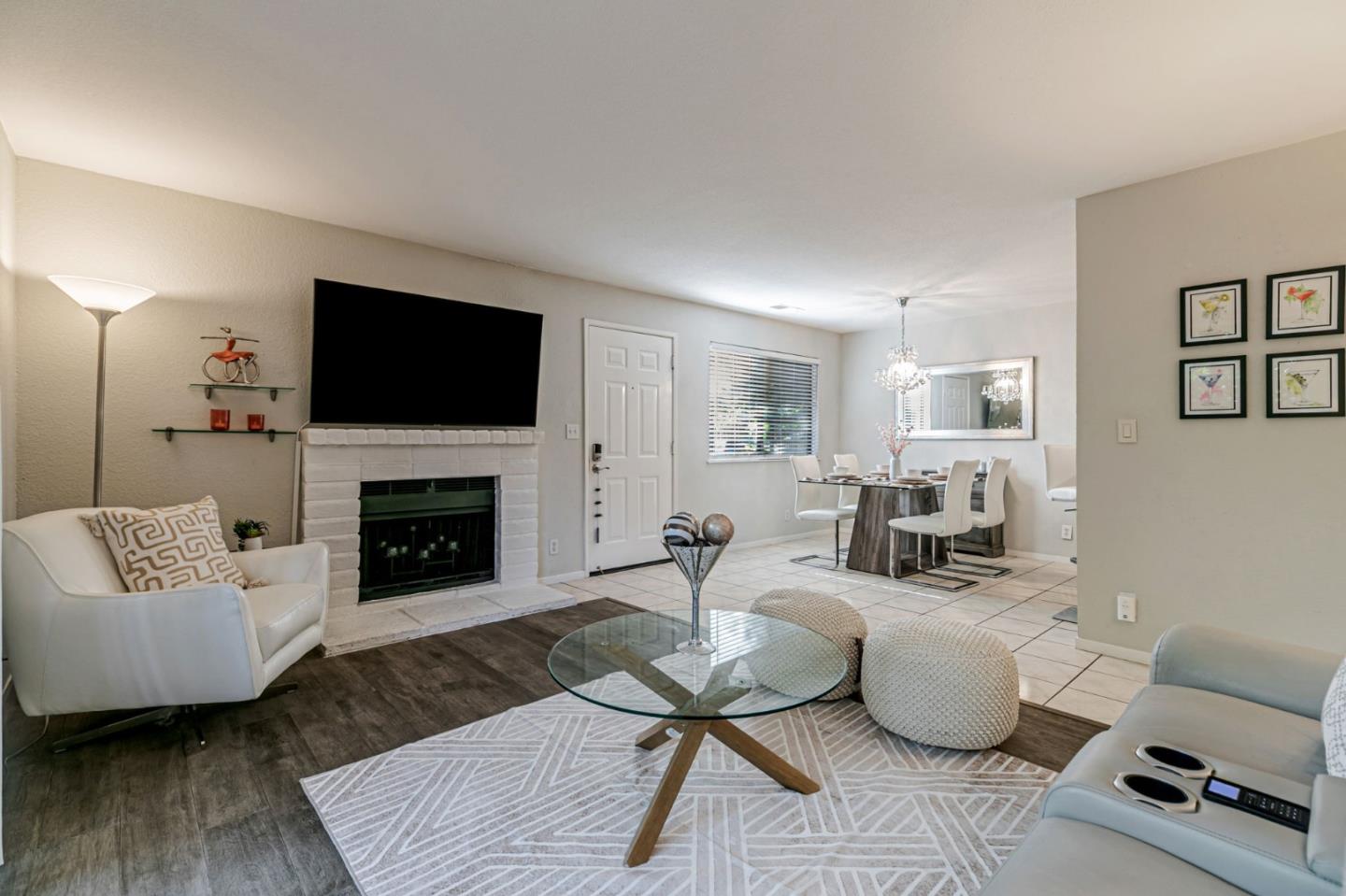 Detail Gallery Image 3 of 39 For 3400 La Terrace Cir, San Jose,  CA 95123 - 2 Beds | 1 Baths