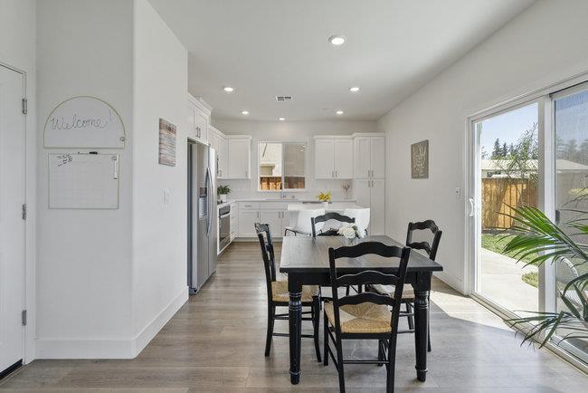 Detail Gallery Image 11 of 37 For 9182 Wickham Ct, Gilroy,  CA 95020 - 4 Beds | 2/1 Baths